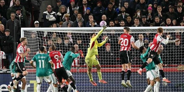 利物浦2-3布伦特福德 遭遇联赛四连败