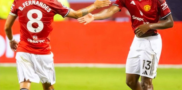 4-1！两连胜 8.2亿豪门笑傲英超内战 20岁小将转型后传射闪耀全场