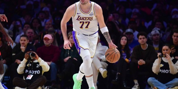 湖人再吞惨败境况跌入谷底 圣诞大战遭火箭完爆