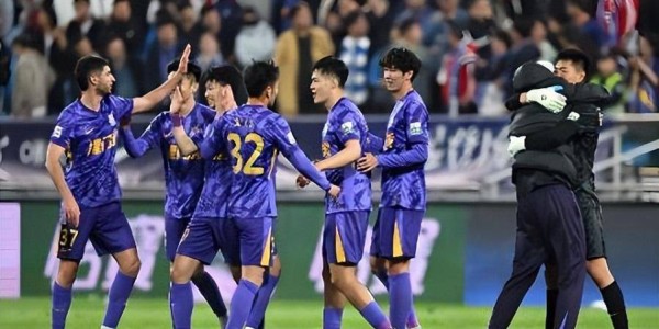 意外！于根伟官宣确定本月将离开津门虎首次去西班牙执教带队踢西甲，巴顿和王秋明直接辟谣搞错了