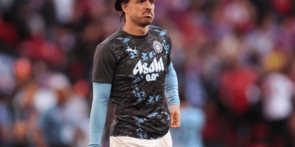 曼城10号离开伊蒂哈德：赔钱也送走，蓝月1亿转会费“打水漂”